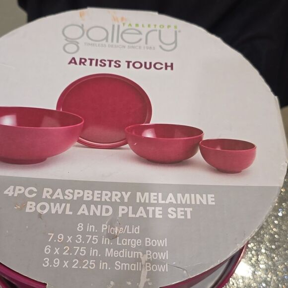 Tabletops Gallery Melamine Bowl & Plate Set- Raspberry - Picture 6 of 7